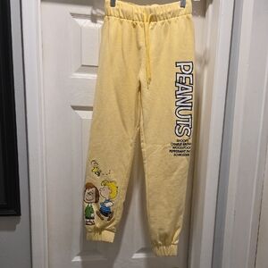 Peanuts Pale Yellow Graphic Joggers